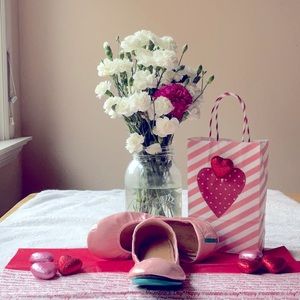 TIEKS COTTON CANDY SIZE 8.Reposhing absolutely beautiful, just not me.